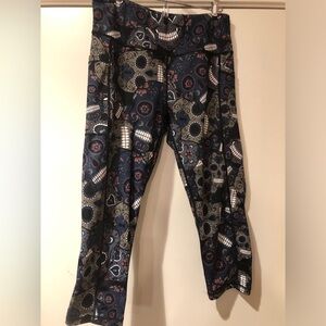 CVG Midnight Skulls large capris